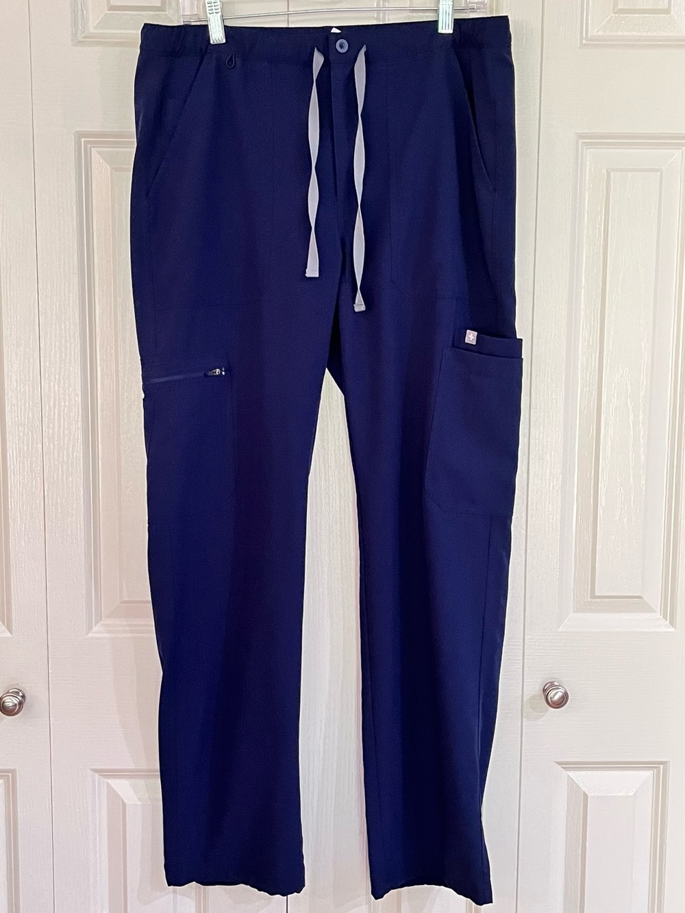 FIGS Technical Collection Womens Navy Scrub Pants Pocket Drawstring 
Size Medium